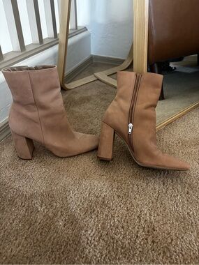 Steve Madden Tan Suede Pointed Toe Block Heel Ankle Boots